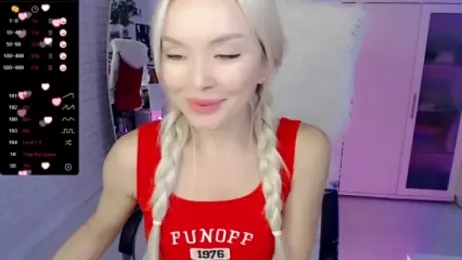 WhiteBunny webcam model stream image