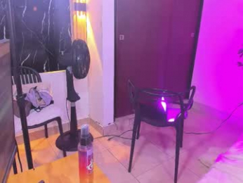 violett_divine webcam model stream image