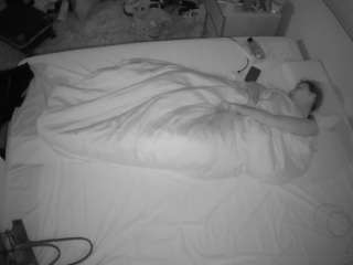 voyeurcam-julmodels-whitebed-3 webcam model stream image