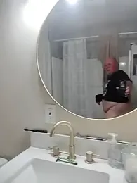 Reddog833 webcam model stream image