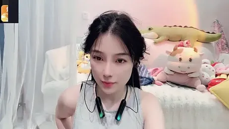 AKiKi711 webcam stripchat model stream image