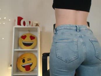 littleflowers webcam model stream image