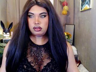 Neomie Thompson webcam model stream image