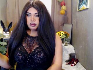 Neomie Thompson webcam model stream image