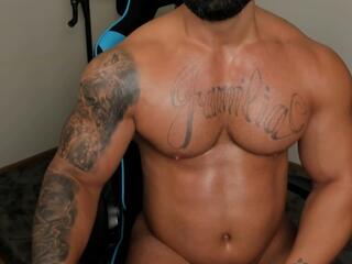 Jaxon Hunk webcam model stream image