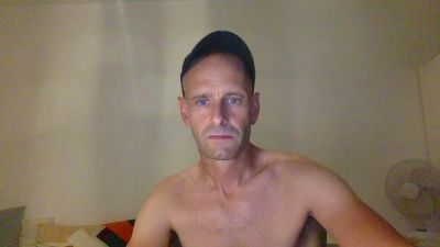 HrdpigFF webcam model stream image