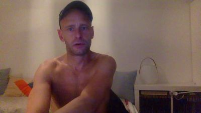 HrdpigFF webcam model stream image