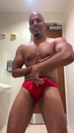 Beachmusclefit webcam model stream image