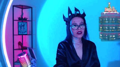 DomGiirl webcam model stream image