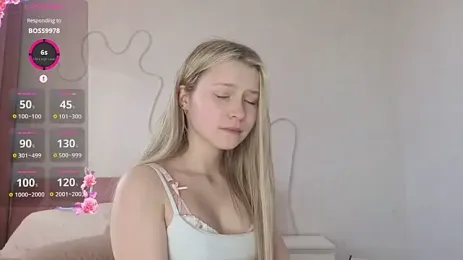 Maddnesrichy webcam model stream image