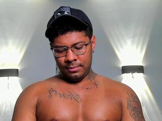 Derek Castle webcam model stream image