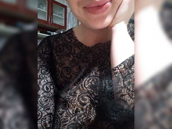 RinaRebbel webcam model stream image