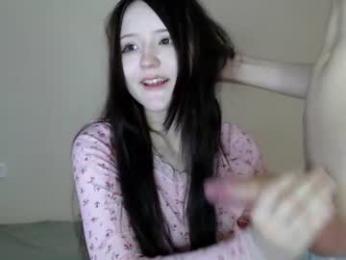 angel_n_axel webcam model stream image