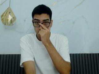 Nicolas Fine webcam model stream image