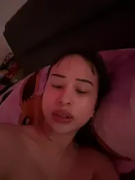 Just-Lilly webcam model stream image