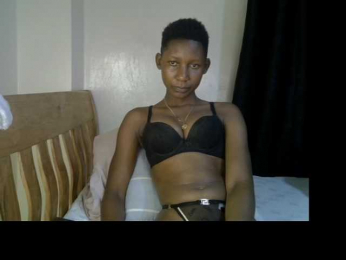 Prettysharlin webcam model stream image