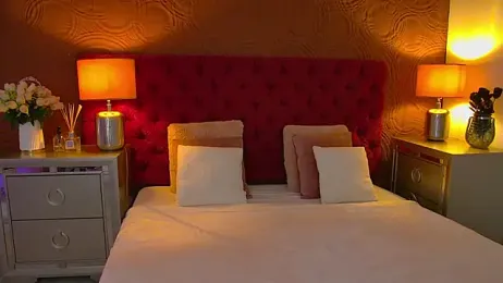 IrisMonn webcam model stream image