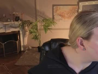 jes_solar webcam chaturbate model stream image