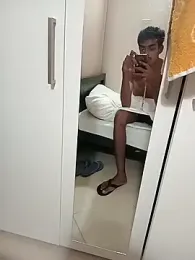 PlayBoy_realxxx webcam model stream image