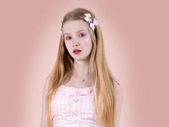 LilianHoward webcam model stream image