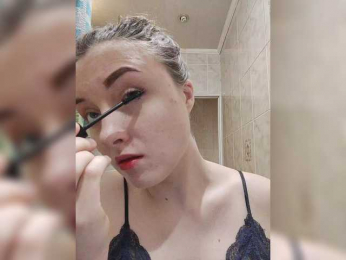 Monika_live webcam model stream image