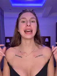 emma05 webcam model stream image