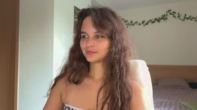 CyrstalShen webcam model stream image