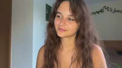 CyrstalShen webcam model stream image
