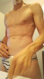 Kryis8 webcam model stream image