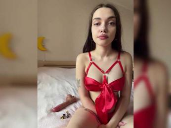 MimiLuv webcam model stream image