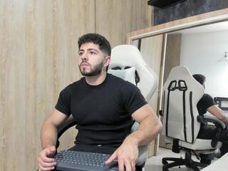 Thiago Moretti webcam model stream image