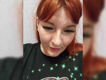 MiaLovely webcam model stream image