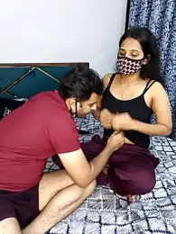 ITZ_GURU webcam model stream image