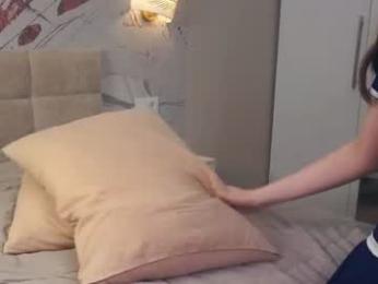 yerquinney webcam model stream image