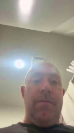 Hamburgular webcam model stream image