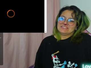 lucky-leah webcam model stream image