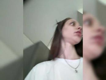 Alekseevna001 webcam model stream image