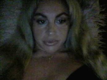 Millisa13 webcam model stream image