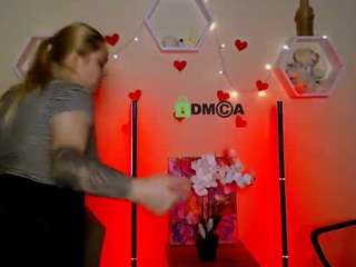 sofi-peaches webcam model stream image