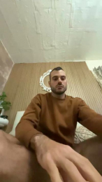 Viki84 webcam model stream image