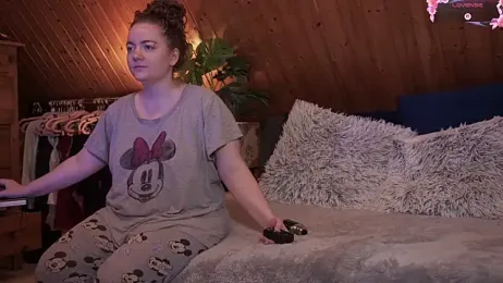 TessaWinter webcam model stream image