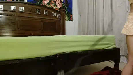 MINI_Petite webcam model stream image