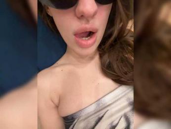 bigmommyy webcam model stream image