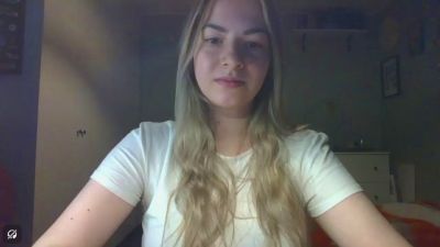 Rosie_June webcam model stream image
