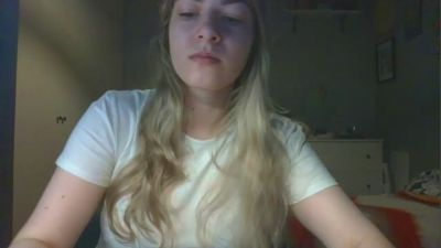 Rosie_June webcam model stream image