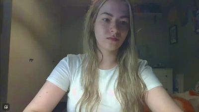 Rosie_June webcam model stream image
