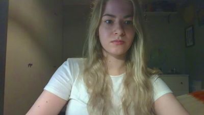 Rosie_June webcam model stream image