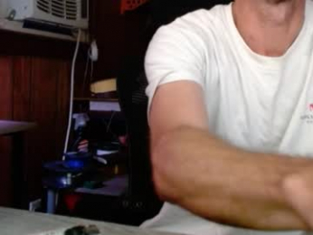 comic_king27 webcam model stream image