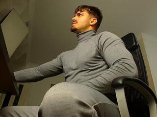 Ervin Bloom webcam flirt4free model stream image