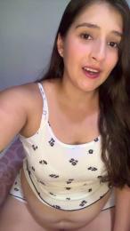 vikiy_xxx webcam model stream image